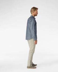 Stio Men's Ashton Chambray Shirt - Past Season -Stio Online Store M Ashton Chambray Shirt Dark Chambray 5 25b7516a aae9 4d12 af6b 52b8a2036f2f