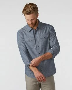 Stio Men's Ashton Chambray Shirt - Past Season -Stio Online Store M Ashton Chambray Shirt Medium Chambray 3 434d9717 8515 41dd a53b c0a37154b7dc