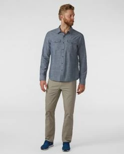 Stio Men's Ashton Chambray Shirt - Past Season -Stio Online Store M Ashton Chambray Shirt Medium Chambray 5 a844fe62 c527 4e12 befd 7099d2105187