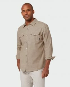 Stio Men's Ashton Chambray Shirt -Stio Online Store M Ashton Chambray Shirt Rodeo Dust 3 Top