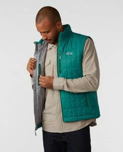 Stio Men's Azura Insulated Vest -Stio Online Store M Azura Vest Deep Current 2 6ac147b0 6abe 4f31 b585 6579afc5c4c8
