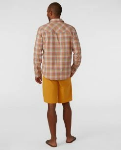 Stio Men's CFS Board Short - 19" -Stio Online Store M CFS Board Short Amber Resin 18 5