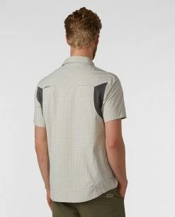 Stio Men's Hagen Trail Shirt -Stio Online Store M Hagen Trail Shirt Pebble Plaid 2