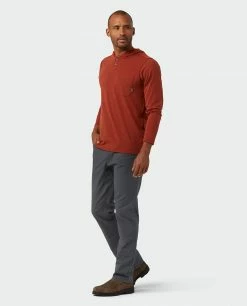Stio Men's Tipton Tech Hooded Henley -Stio Online Store M Tipton Tech Hooded Henley Roasted Beet Heather 4
