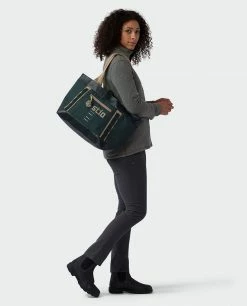 Stio Basin XT CarryAll 25L 29 Stio Basin XT CarryAll 25L -Stio Online Store U Basin XT Carry All 25L Treeline Green 2 bd7e4dc2 03dc 45c8 985f a7847bd5828c