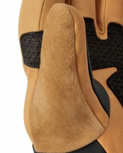 Stio Objective Insulated Glove -Stio Online Store Unisex Objective Insulated Glove Tap Shoe Detail Thumb