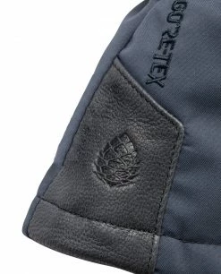 Stio Objective Insulated Mitt -Stio Online Store Unisex Objective Insulated Mitt Mulberry Detail Cone fa480710 7234 4ba5 833d 47edee6077f4