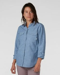 Stio Women's Ashton Chambray Shirt - Past Season -Stio Online Store W Ashton Chambray Shirt Light Chambray 1 5debd71c e74c 4b0a 9c99 a6e7c11aeaed