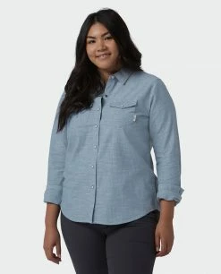 Stio Women's Ashton Chambray Shirt -Stio Online Store W Ashton Chambray Shirt Light Chambray Alt 1W Ashton Chambray Shirt Light Chambray Alt 2