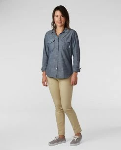 Stio Women's Ashton Chambray Shirt - Past Season -Stio Online Store W Ashton Chambray Shirt Medium Chambray 5 5c578e6f e885 49ba 86b3 571478983ae6