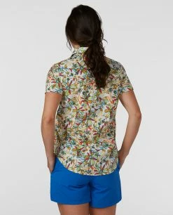 Stio Women's Curtis Camp Shirt SS -Stio Online Store W Curtis Camp Shirt SS Sunbeam Wildflower Print 2