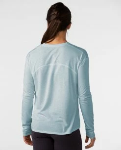 Stio Women's Divide Shift Shirt LS -Stio Online Store W Divide Shift Shirt LS Misty Cloud 2