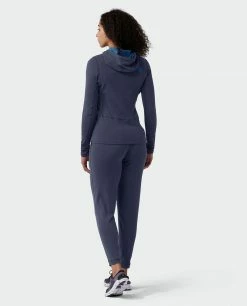 Stio Women's Fremont Stretch Fleece Hoodie -Stio Online Store W Fremont Stretch Fleece Hoodie Mulberry Temp 6