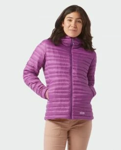 Stio Women's Pinion Down Hooded Jacket 61 Stio Women's Pinion Down Hooded Jacket -Stio Online Store W Pinion Down Hooded Jacket Ripe Berry 3 Top