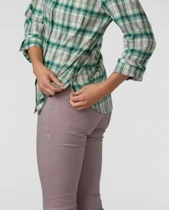 Stio Women's Sidley Shirt 74 Stio Women's Sidley Shirt -Stio Online Store W Sidley Shirt Conifer 2