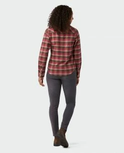 Stio Women's Willow Midweight Flannel Shirt -Stio Online Store W Willow Midweight Flannel Shirt Backyard Berry Plaid 4